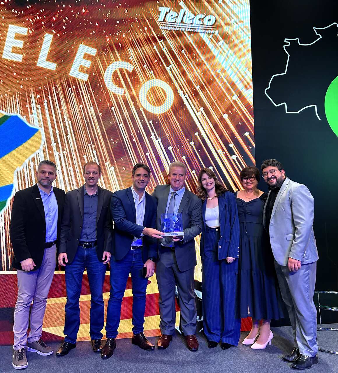 Coprel Telecom Recebe Prêmio de Excelência ABRINT Teleco 2023